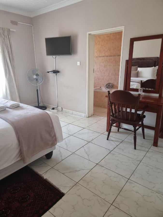 Palm Villa Harare Eksteriør bilde